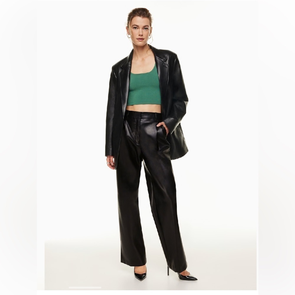 New Aritzia Babaton Sculpt Knit Squareneck Cropped Tank - Picture 2 of 10